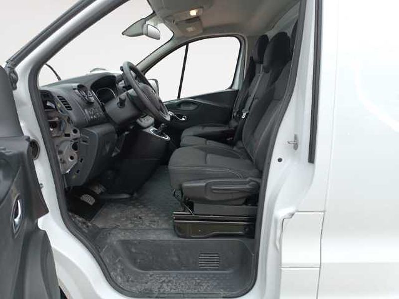 Nissan NV300 Kastenwagen L1H1 2,9t COMFORT   DPF  Herstellergarantie bis 09.2026   AHK    Kli